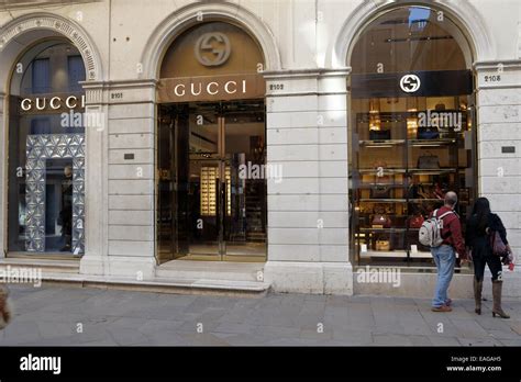 gucci outlet venice italy.